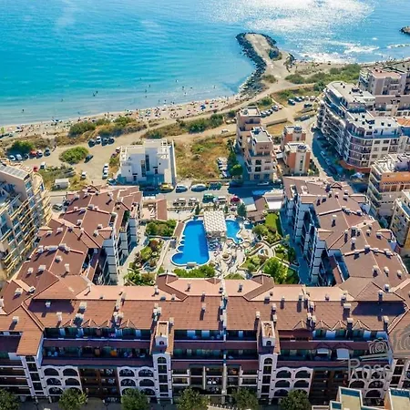 Rose Gardens 10 Апартаменты
